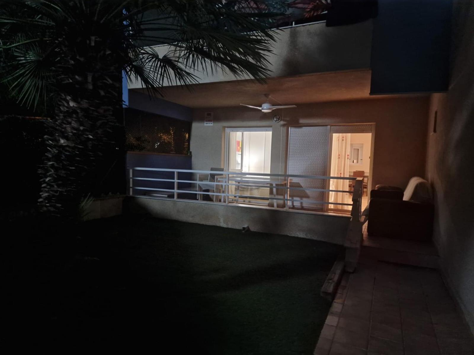 Apartamento En Bajo Con Jardin Y Patio En La Playa Oriola  Exterior foto